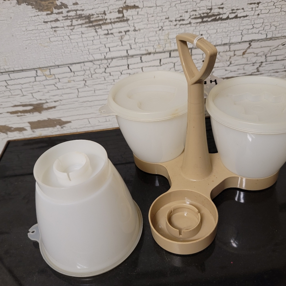Tupperware Condiment Container Vintage Playdough Container - Picture 6 of 9